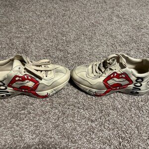 gucci rhyton mouth sneakers